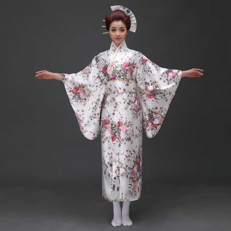 Kimono traditionnel japonais femme Ume 4