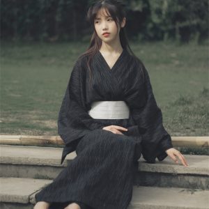Kimono japonais traditionnel pour femme Sensōji 10