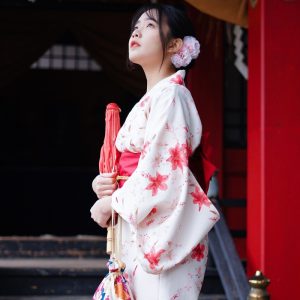 Yukata femme motif lys rouge
