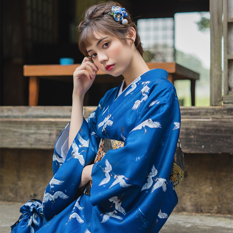 Kimono traditionnel japonais femme Tsuru 6