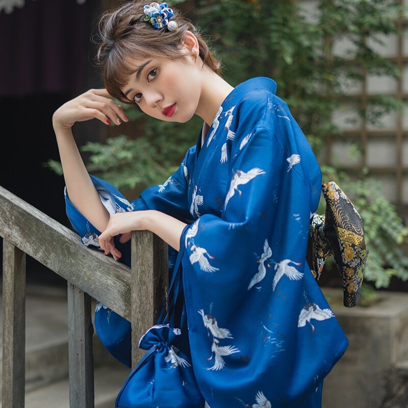 Kimono traditionnel japonais femme Tsuru 4
