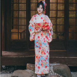 Kimono traditionnel pour femme motif floral 7